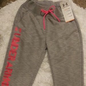 Girls under armour Capri sweat pants